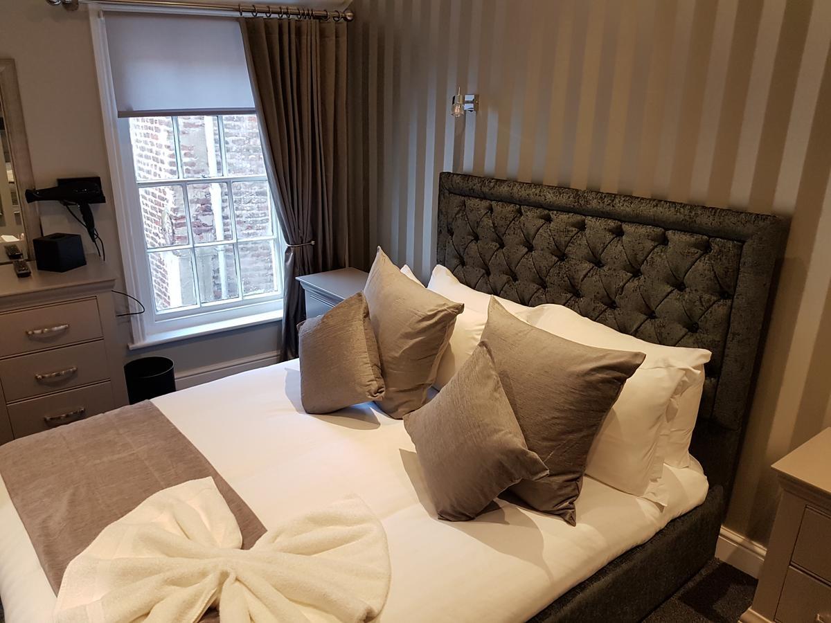 Lil'S Bar And Bistro Hotell York Eksteriør bilde